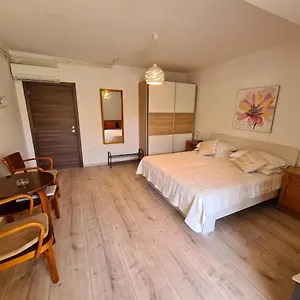 https://apartments-ana-medulin-52203.pula-hotels.org
